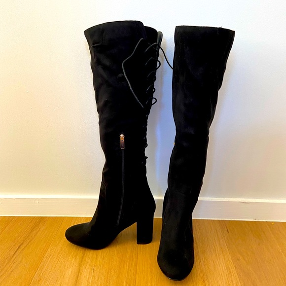 City Chic wide calf black suede look boots - Picture 2 of 6